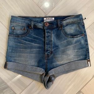 One x One Teaspoon Lovers low waist skinny leg cuffed shorts Sz 28